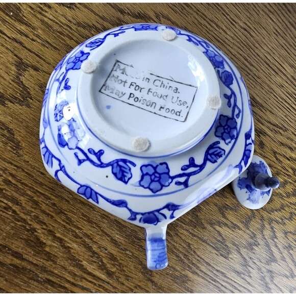 Vintage Cobalt Blue and White Mini Porcelain Teapot from the Bombay Co. - Picture 7 of 7